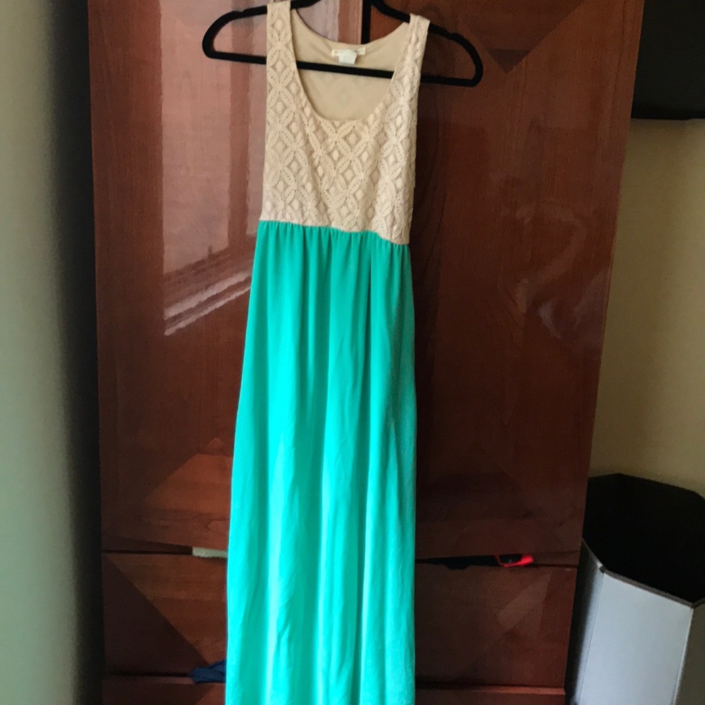Maxi dress